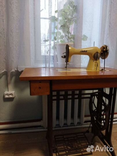 Швейная машина tikka