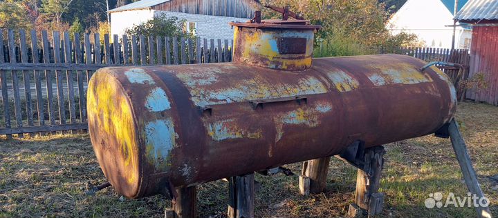 Ёмкость, бочка 2,2 м.куб