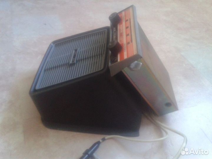 Радиоприемник автомобильный Сура