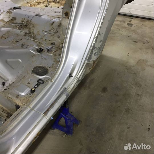 Б/У Б/У Крыло заднее левое 774214657R renault