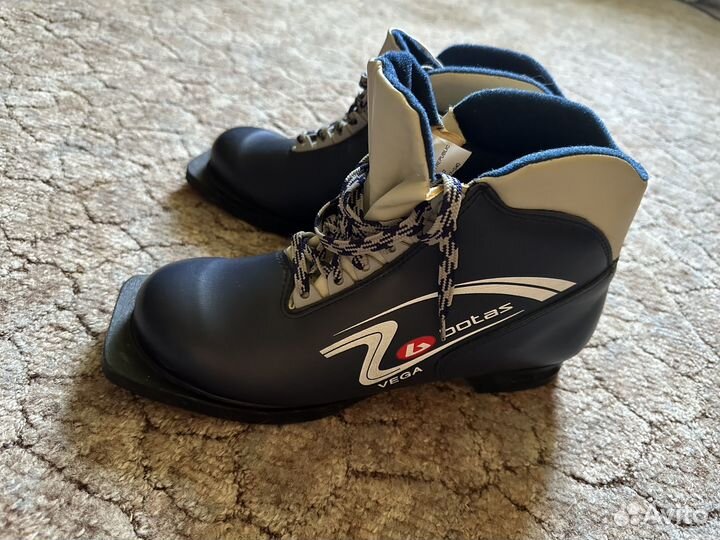 Лыжные ботинки botas vega