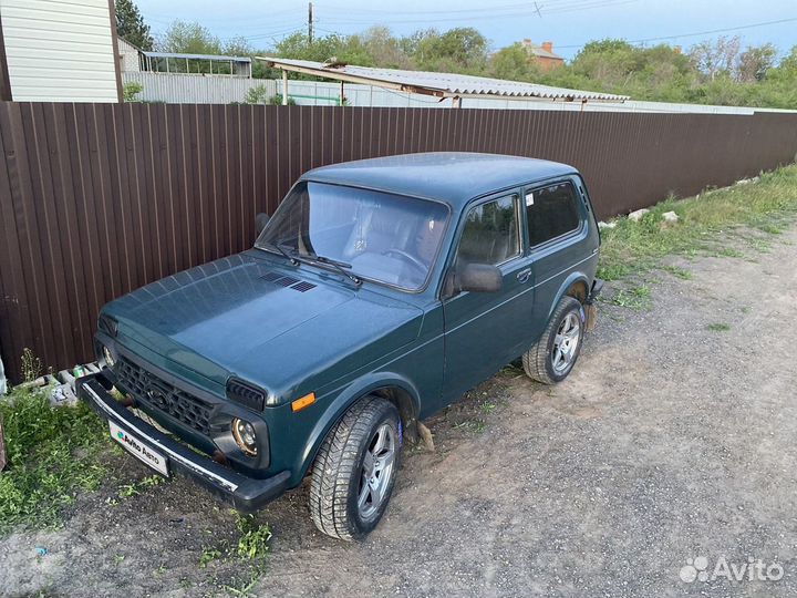 LADA 4x4 (Нива) 1.7 МТ, 1999, 100 000 км