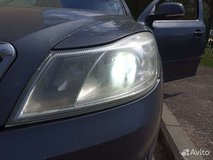 Фара левая skoda octavia a5