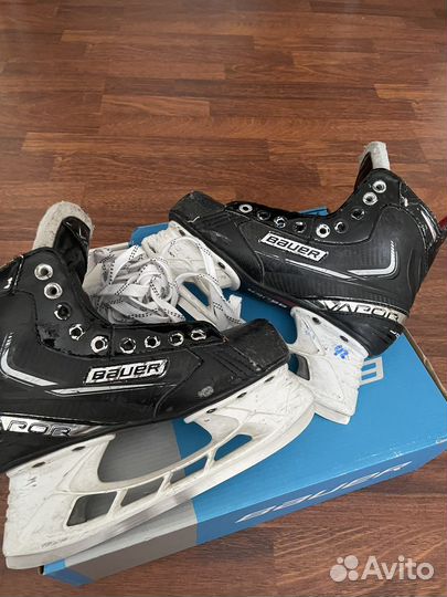 Хоккейные коньки bauer