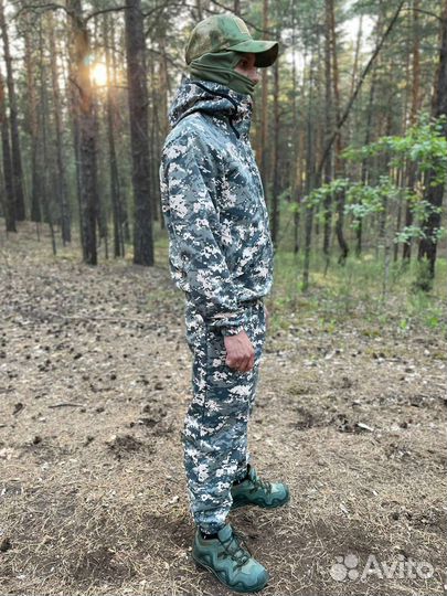 Камуфляжный костюм