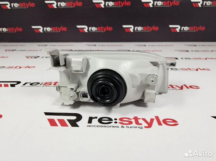 Фара Toyota Sprinter Carib 115 98-00 Левая U2319