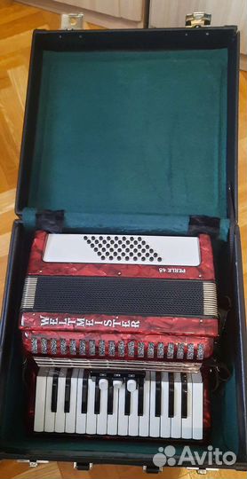 Аккордеон weltmeister 1/2