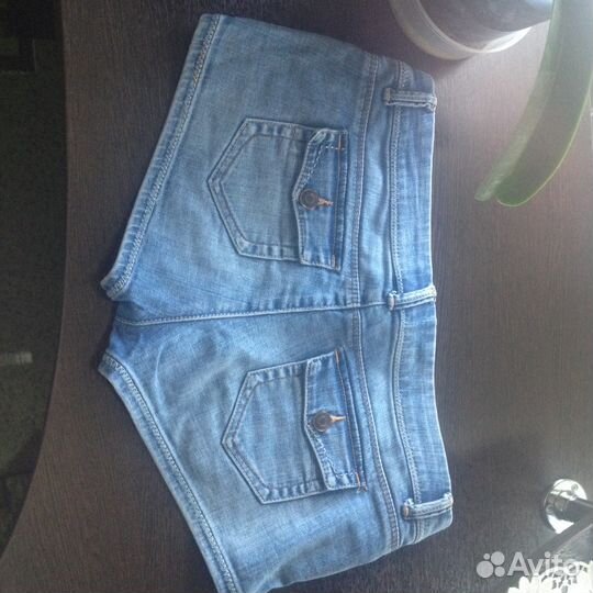 Джинсовые шорты