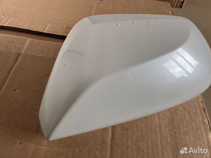 Накладка левого зеркала toyota camry 70