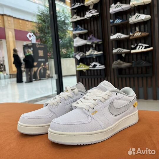 Nike Air Jordan 1 Low Union White Canvas