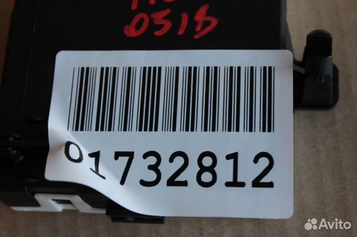 Блок комфорта передней левой двери Mercedes C-klasse W205 2014