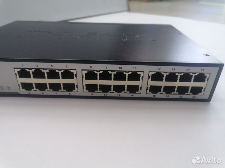 Коммутатор D-Link DGS-1024D