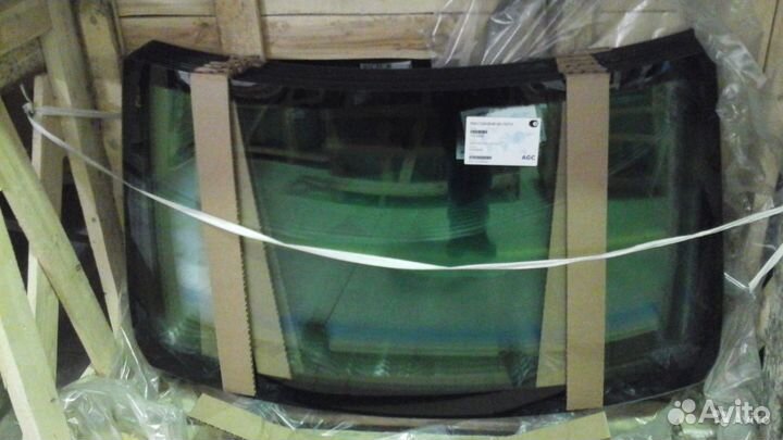 Лобовое стекло Nissan Micra
