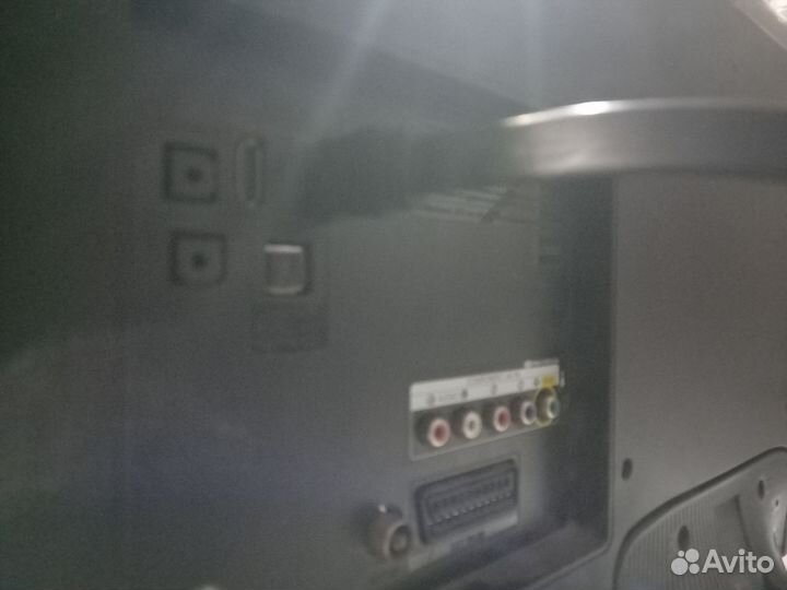 Телевизор ЖК Samsung 32