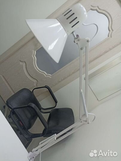 Лампа настольная