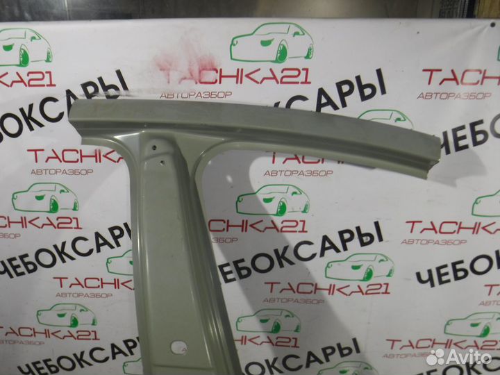 Стойка центральная правая VW Polo (2011-2021)