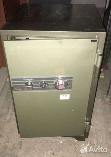 Сейф Diplomat JH 080