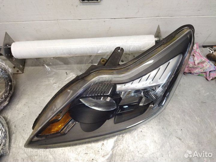 Фара передняя левая Ford Focus 2 хетчбэк 1.6 100