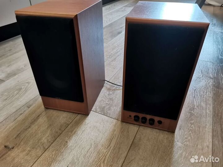 Колонки для компьютера dialog