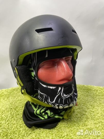 Шлем горнолыжный