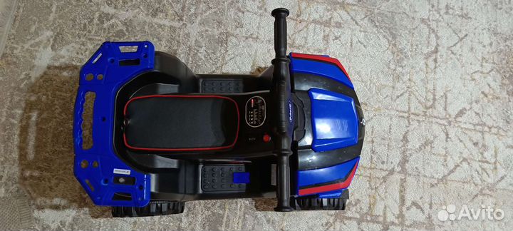 Детский квадроцикл на аккумуляторе