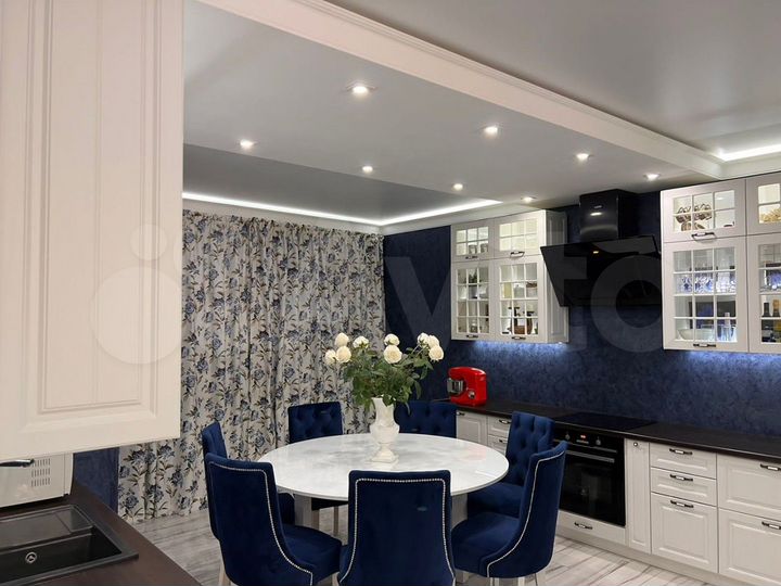 3-к. квартира, 116,5 м², 9/16 эт.