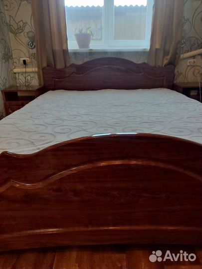 Спальный гарнитур бу