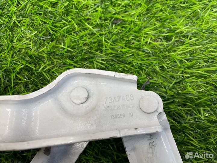 Петля капота правая Bmw 7 G12 B57D30B 2017