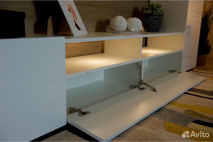 Стенка Лия с подсветкой