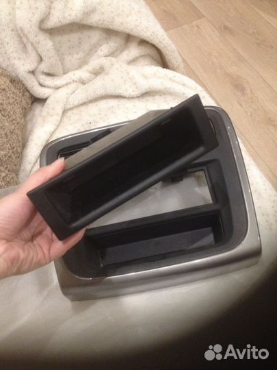 Панель магнитолы Рено Логан 2015 новая