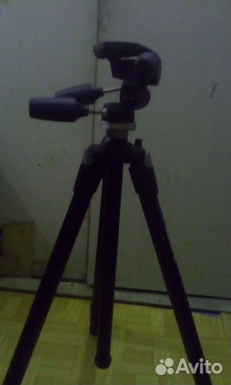 Штатив для фотоаппарата manfrotto