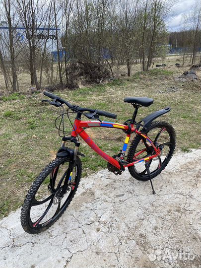 Велосипед на литых дисках Mercedes