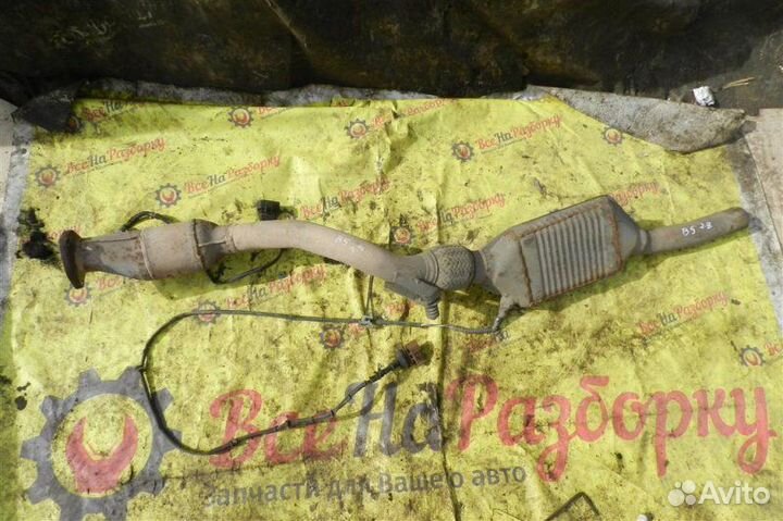 Средняя часть глушителя Volkswagen Passat B5 седан