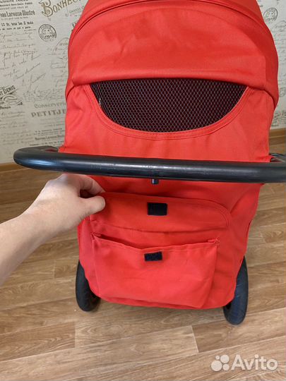 Коляска прогулочная