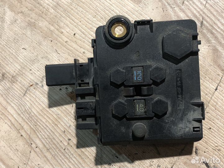 Блок предохранитель mercedes W220 / W215