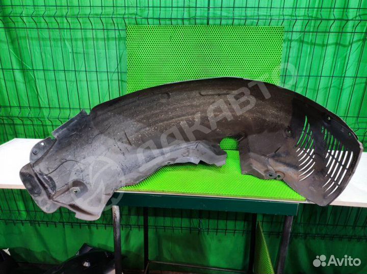 Подкрылок задний левый Mercedes-Benz E W211