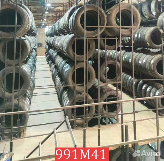 Bridgestone Blizzak DM-V2 215/70 R16 96M