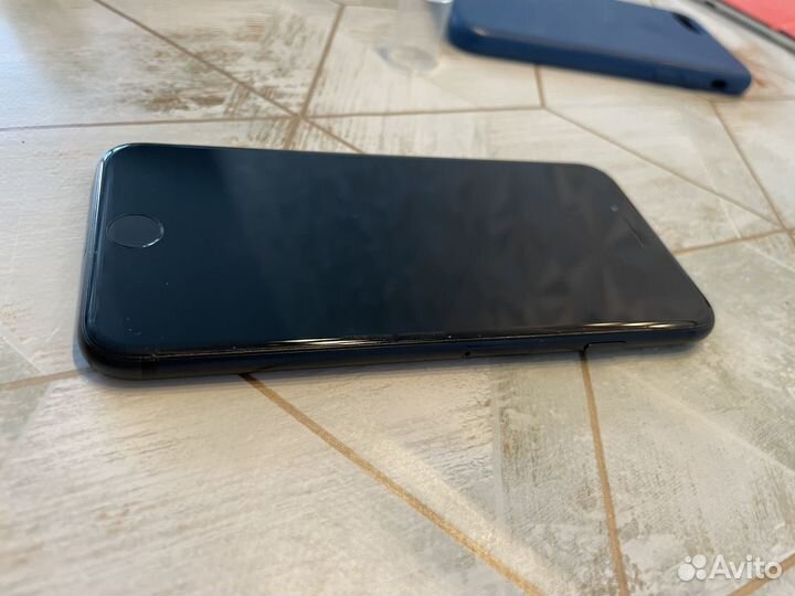 iPhone 7, 32 ГБ