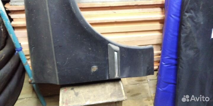 Форд Скорпио 92-93г крыло переднее правое