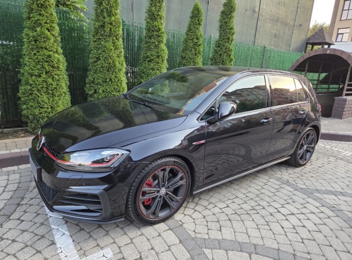 Volkswagen Golf GTI