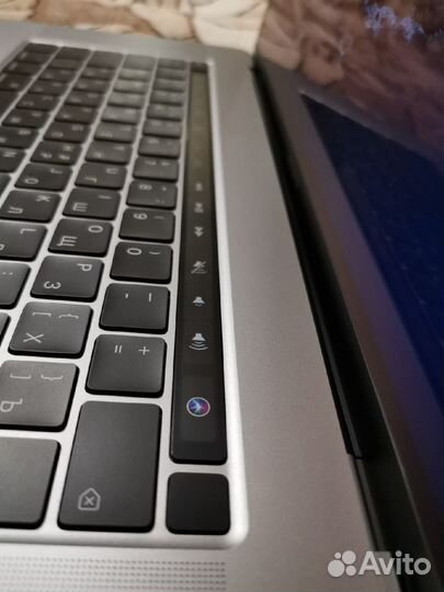 Продам Macbook Pro 16, 1tb ssd, 16gb, i9
