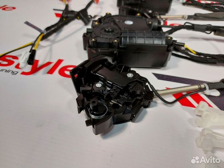 Доводчики дверей Lexus LX570 17-19г