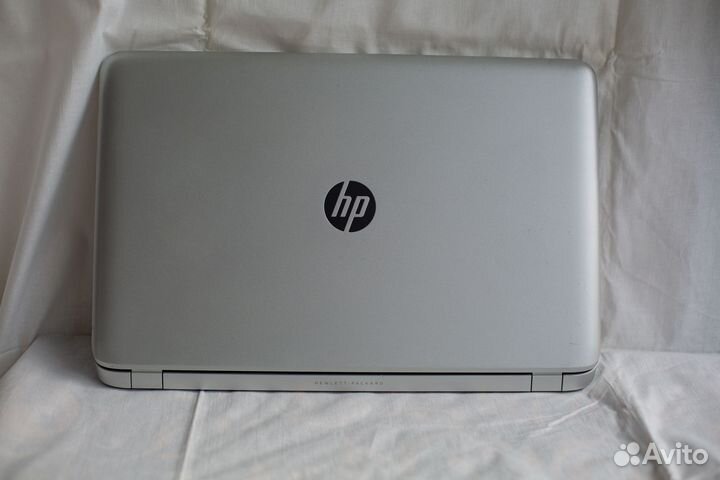 HP Pavilion 17(i7-4510U, 12GB, 240GB, GF 840M 2GB)