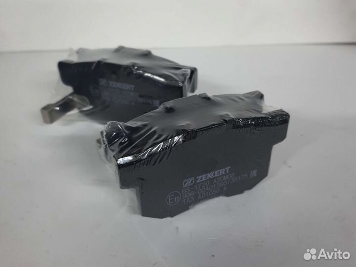 Тормозные колодки Honda Accord 7 90