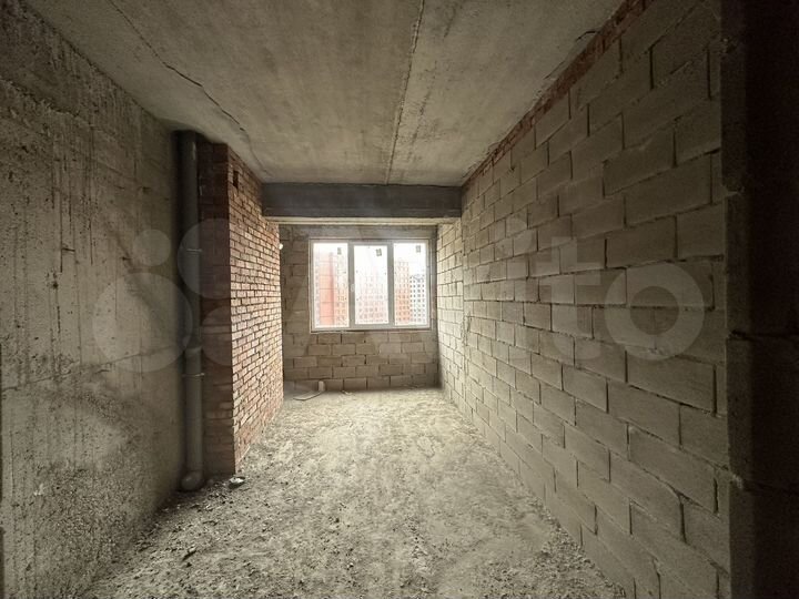 2-к. квартира, 77 м², 6/9 эт.