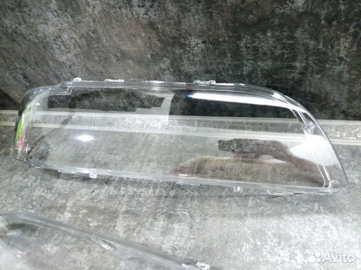 Стëкла фар BMW E39 комплект