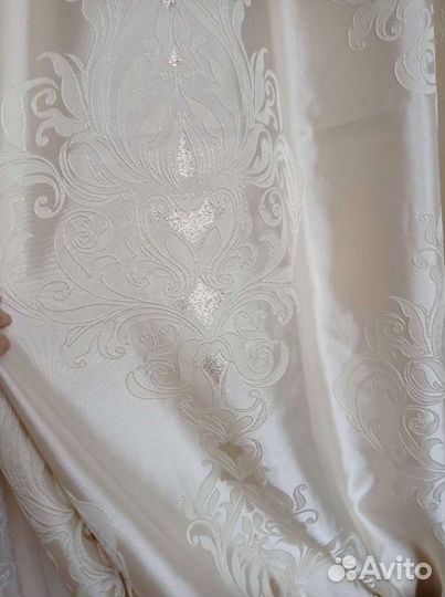 Шторы сливочно жемчужного цвета плотные,тюль оаэ