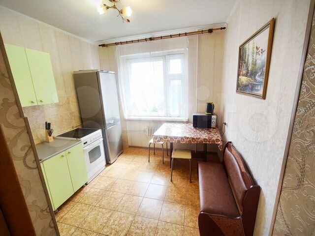 2-к. квартира, 65 м², 6/9 эт.