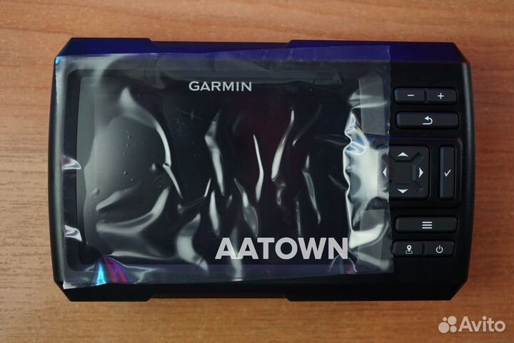 Garmin striker Vivid 5cv With GT20-TM Transducer