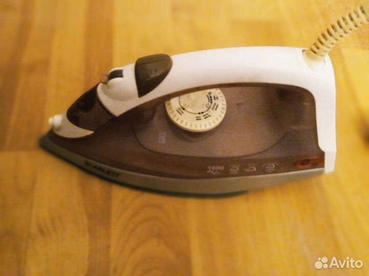 Утюг Scarlett sc-135s